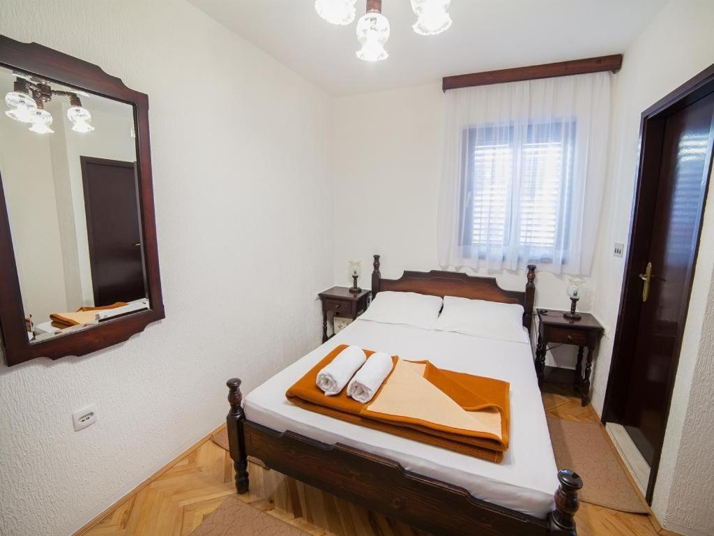 Guest House 4M Petrovac Rum bild