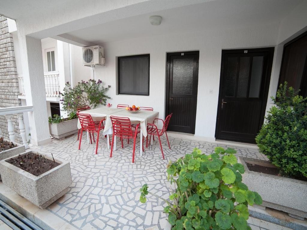Guest House 4M Petrovac Rum bild
