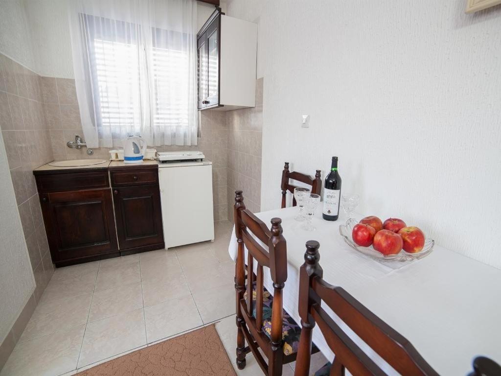 Guest House 4M Petrovac Rum bild